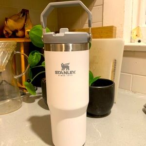 STANLEY MUG. Branded for Sundance film festival 2023. Never used. Very cute!